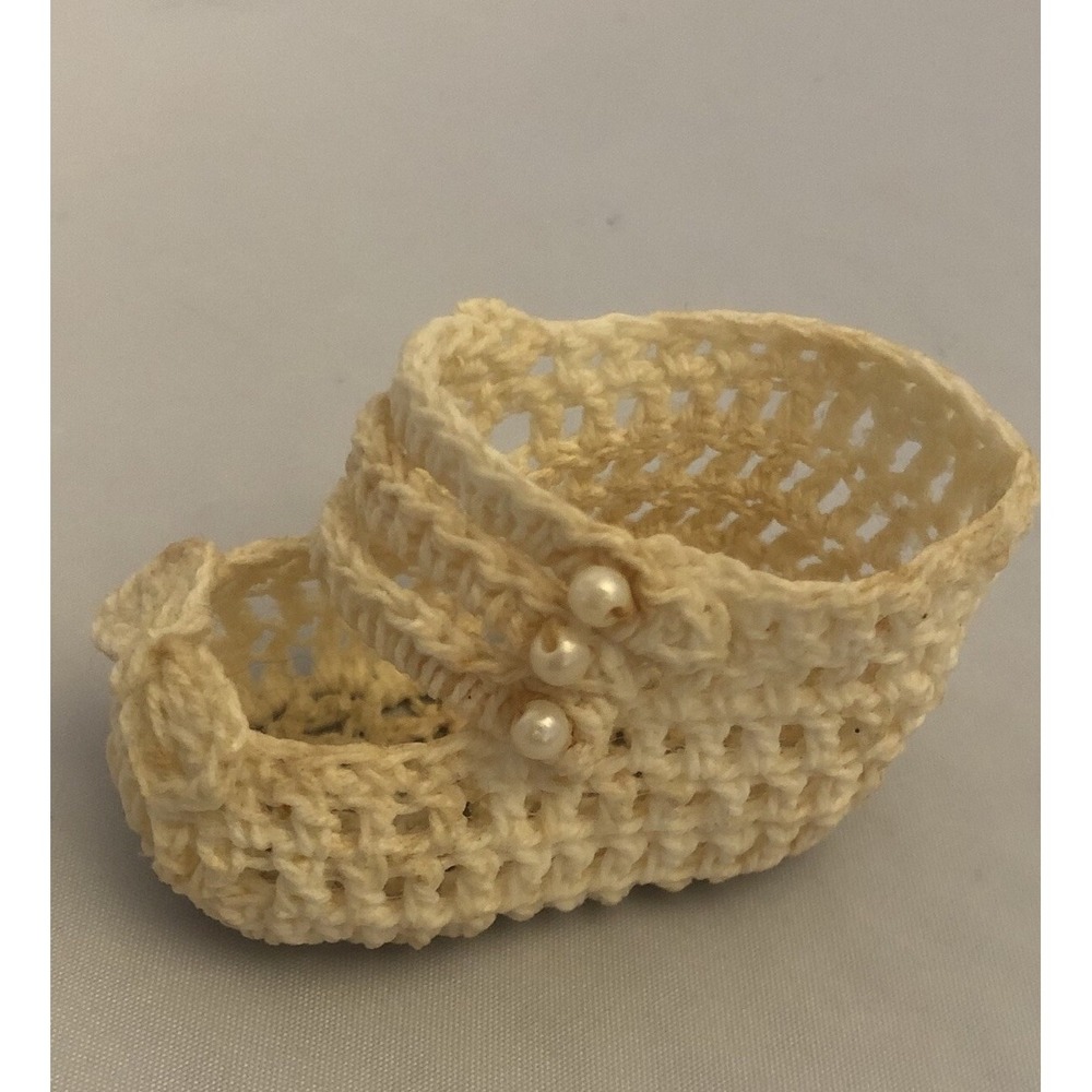 Vintage Crochet Baby Booty Cream With Faux Pearl Starched Hard 1 Display Slipper